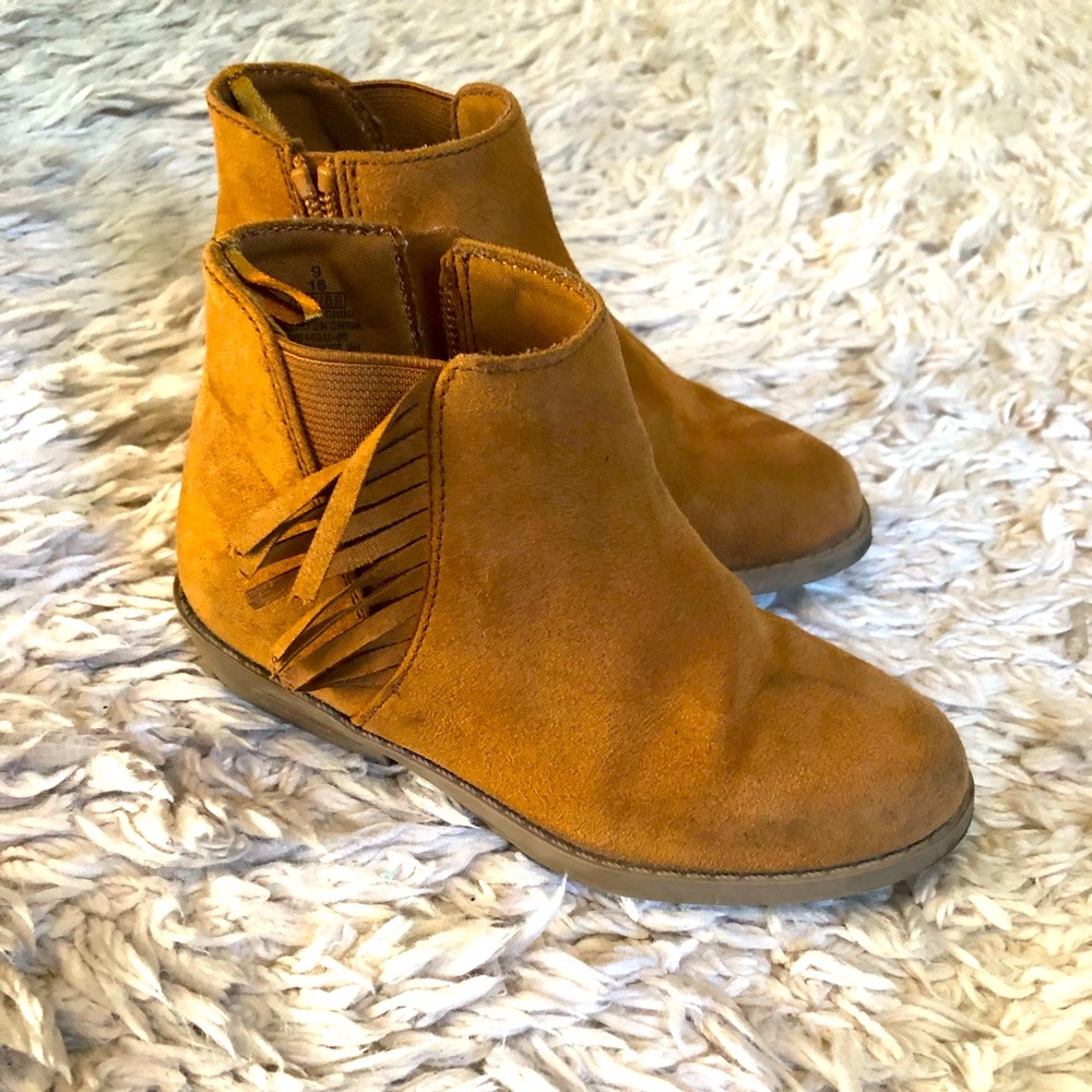 Old Navy; toddler girls bootie size 9; tan. Lightly warn.